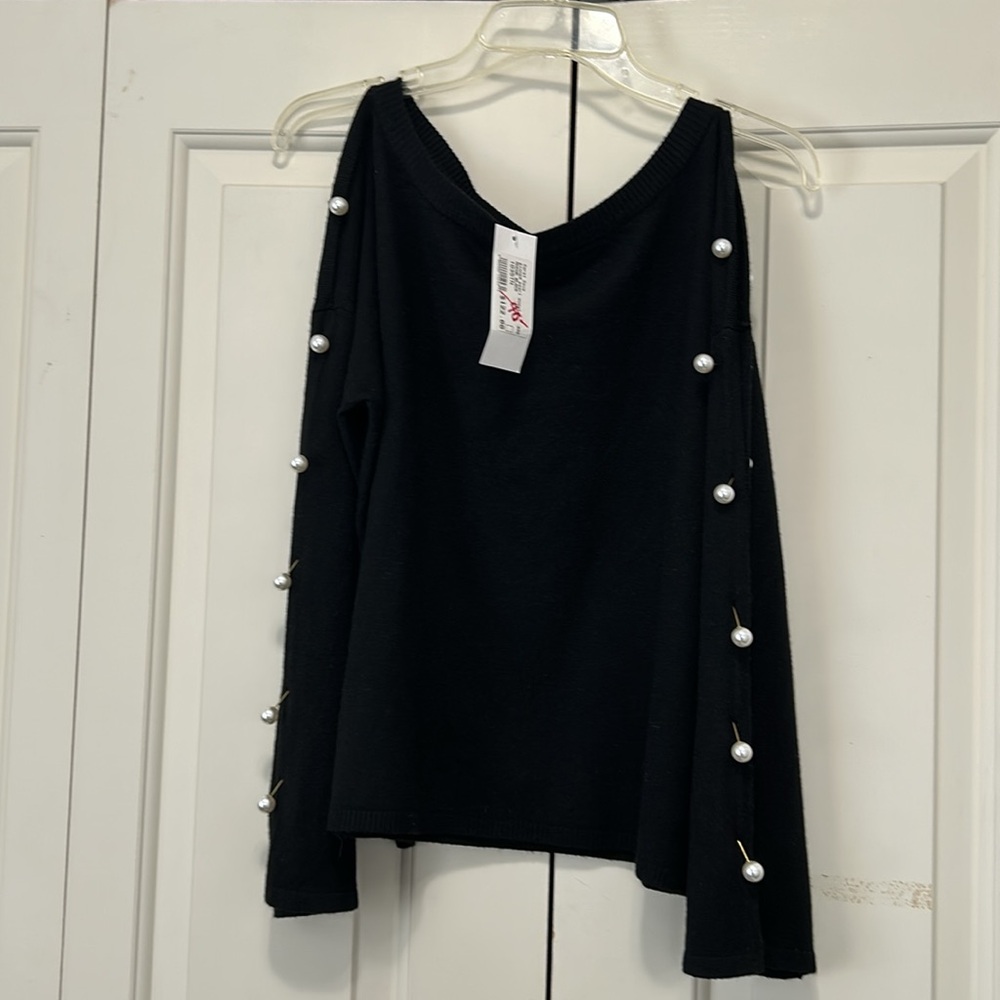 MUCHE.  MUCHETTE   PINNED  PEARL  WOMEN SWEATER  MUCHE BLACK.